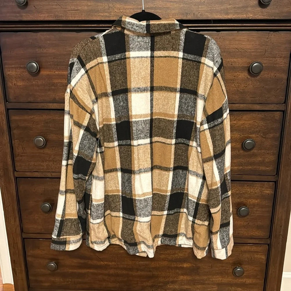 Pulse Shacket - Picture 3 of 6